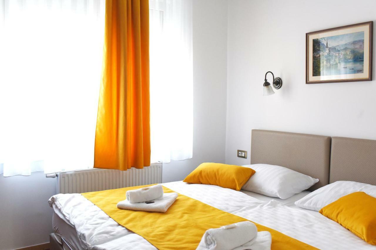 Guesthouse Kubus Ljubljana Ngoại thất bức ảnh